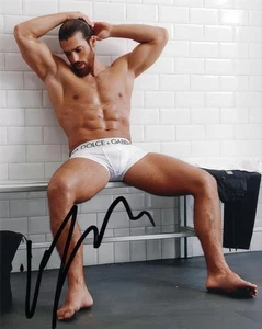 Can Yaman Foto Autografata Signed Photo Autografo Scatto Sexy in Intimo - Foto 1 di 1