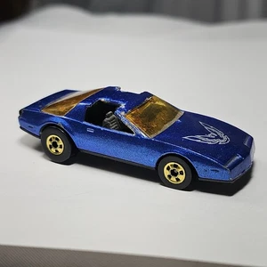 Pontiac Firebird Spectraflame 1982 Hot Wheels azul dorado Hong Kong coche diecast - Imagen 1 de 12
