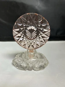 Botella de perfume vintage Art Deco de vidrio de corte rosa y transparente con tapón geométrico - Imagen 1 de 9
