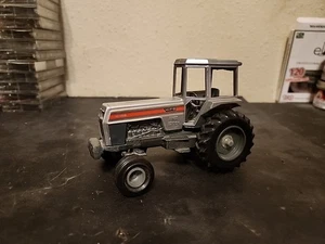 White WFE 2-135 tractor 2wd SCALE MODELS 1/32 First Edition Christmas 1986 Rare - Picture 1 of 7
