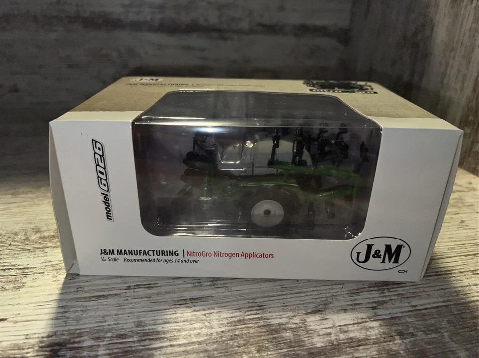 1/64 Scale J&M 6026 Applicator Green Nitrogen Applicator Die Cast Spec Cast - Image 1 of 4