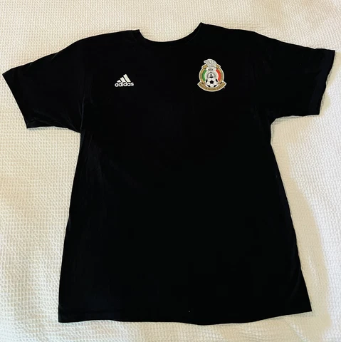 Chicharito Jersey Black Shirt Adult Large Mexico Soccer Futbol Go-To tee Cover