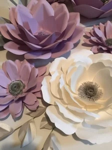 9 White  Lilac  Grey Accent  Giant 3D Paper Flower Set - Picture 1 of 3