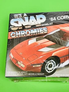 MPC It's a Snap Chromies '84 Corvette kit modellino scala 1/32 sigillato - Foto 1 di 7