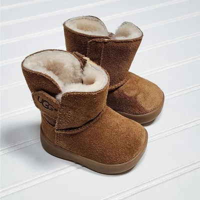 Botas de gamuza UGG Infant Keelan II Foto 1 de 4
