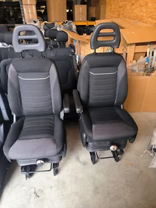 Iveco Daily Fahrersitz Beifahrersitz Schwingsitz Einzelsitz Sitz bj 2004-2025 - Bild 1 von 1