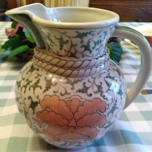 Jarra de cerámica pintada a mano vintage de Tailandia hojas de flores y vides 6,5" H - Imagen 1 de 10
