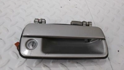 1996 年 Oldsmobile 88 皇家前乘客外门把手 — 第 1/4 张图片