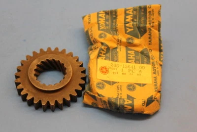 NOS YAMAHA XS1 XS2 TX650 XS650 KICK CRANK STARTER GEAR 25T OEM #306-15641-00-00 - Image 1 of 4