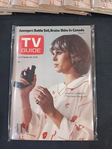 1977 JOANNA LUMLEY THE NEW AVENGERS TV GUIDE MAGAZINE CANADIAN ED NM-MT NO LABEL - Picture 1 of 2