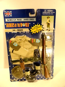 Soldiers Of The World Korean War Outfit & Accessories 1997 - Picture 1 of 2