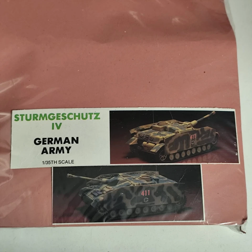 carro armato strumgeschutz german army 1/35 modellino - Immagine 1 di 2