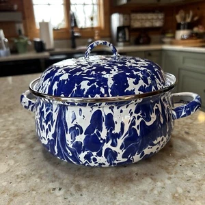 Golden Rabbit Blue White Enamelware 2.5 Quart Cobalt Swirl Dutch Oven Pot - Picture 1 of 9