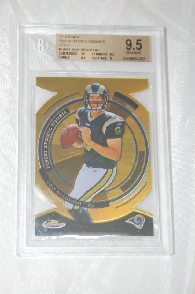 2010 TOPPS Finest Sam Bradford Atomic Rookie Ref Gold Beckett Gem Mint 9.5 46/50 - Image 1 of 2