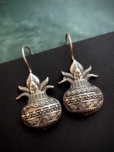 Oxidized pot Design antique  Drop Earring - Picture 1 of 4