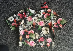 Gorgeous ladies size 14 floral stretch scuba top cut-out back bnwt NEW - Picture 1 of 3