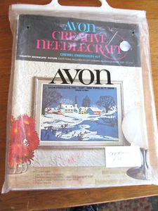 Vintage Avon 'Country Snowscape" Crewel Embroidery Kit Complete - Picture 1 of 3