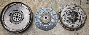 2006-2008 Dodge ,Fiat 3.0L Diesel Dual Mass Flywheel + clutch 504088567 LUK - Picture 1 of 11