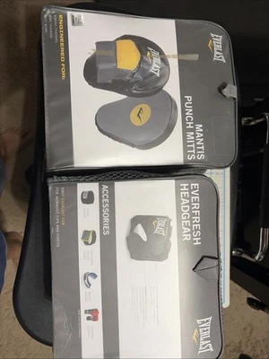 Everlast Punch Mitts And Headgear - Image 1 of 4