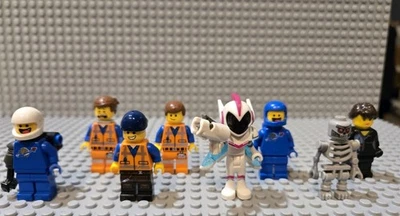 LEGO MINI FIGURE LOT OF 8 MINIFIGURES LEGO MOVIE 1 & 2 - Image 1 of 4