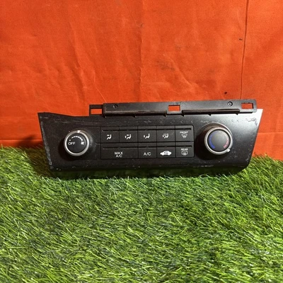 2012-2014 Honda Civic AC Heater Climate Control - Image 1 of 4