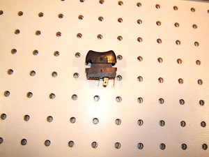Jaguar XJ6 Serie 1 tablero panel central OEM DIM / Brillante OEM 1 interruptor, 39599B 1872 - Imagen 1 de 12