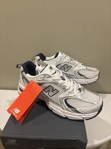 Zapatillas deportivas New Balance 530 blancas plateadas MR530SG para hombre talla 6,5 - Imagen 1 de 5