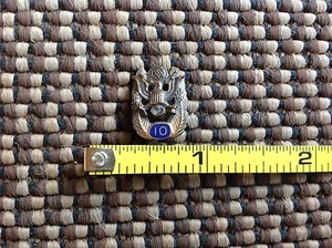 Vintage US Military Army Service 10 Year Pin Eagle - Bild 1 von 1