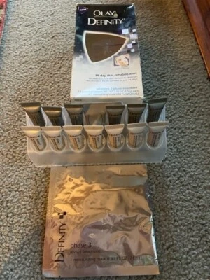 NEW OLAY DEFINITY 14 DAY SKIN REHABILITATION INTENSIVE 3-PHASE TREATMENT - Image 1 of 4