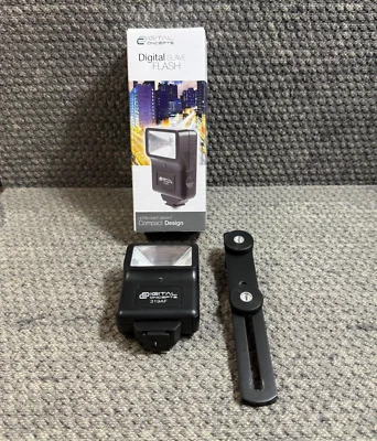 Digital Concepts Digital Slave Flash 319AF - TESTED and Working - Image 1 of 4