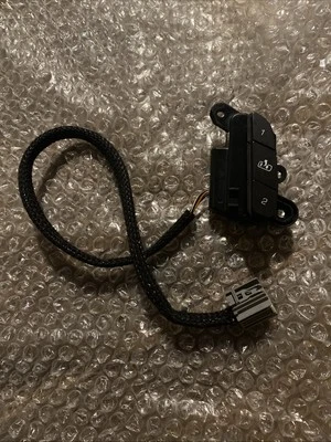 2007-2014 Seat Memory Switch Front Left LH 15198466 OEM Cadillac Escalade - Image 1 of 3