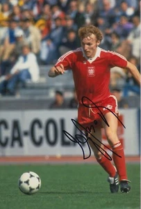 ZBIGNIEW BONIEK HAND SIGNED 12X8 PHOTO POLAND FOOTBALL AUTOGRAPH 2 - Imagen 1 de 1