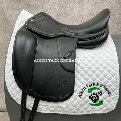 Amerigo Vega Dressage Deluxe Special 2021, asiento de 18" árbol MW, paneles flocados de lana Foto 1 de 4
