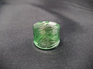 Gorgeous Art Deco Green with Silver Foil Hand Blown Glass Bling Ring size 8.25 - Picture 1 of 5