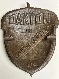 Vintage 5" Embossed Oakton on Lake Pewaukee Wis Cast Iron Footed Acorn Ashtray - Picture 1 of 5