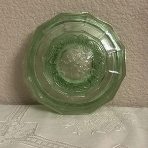Replacement Lid- Indiana Glass Co. -Pressed Glass-Tiara - Chantilly Green- Disc - Picture 1 of 9