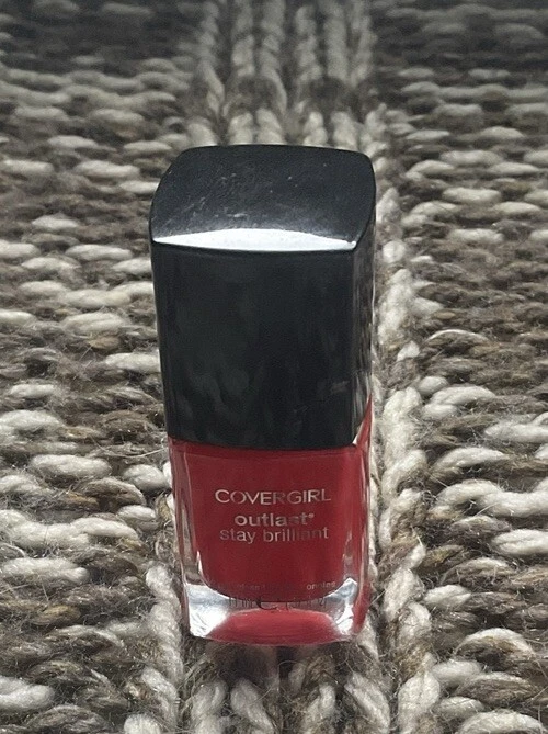 ESMALTE DE UÑAS COVERGIRL OUTLAST STAY BRILLANTE .37 OZ Foto 1 de 1
