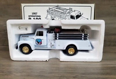 First Gear International R-190 Santa Barbara Fire Truck 1/34 - Image 1 of 4