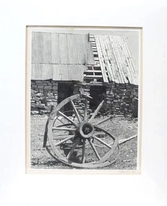 *REDUCIDA* ""Rueda y Eje"" Fotografía Rústica Vintage, Firmada y Enmarañada, 1973." - Imagen 1 de 3