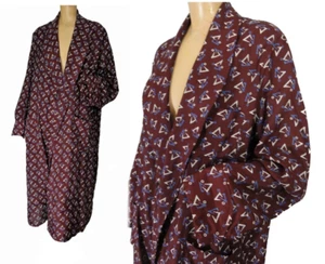Men's Vintage 50s Robe/Dressing Gown/Smoking Jacket Men's Maroon Art Deco Print - Picture 1 of 10