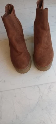 Women's Brown Faux Suede Ankle Boots with Chunky Soles Size 11 Diba Brand - Image 1 of 4