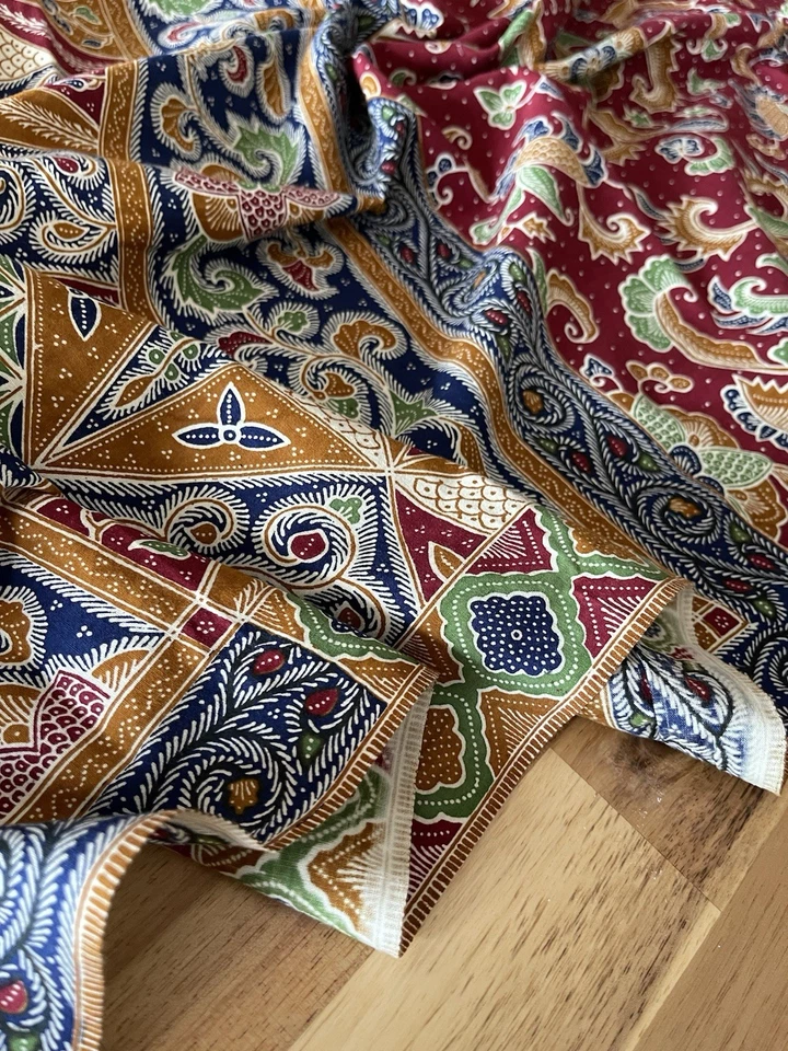 115cm Plus End X 112cm Light Shirt Weight Printed Cotton - image 1 of 4