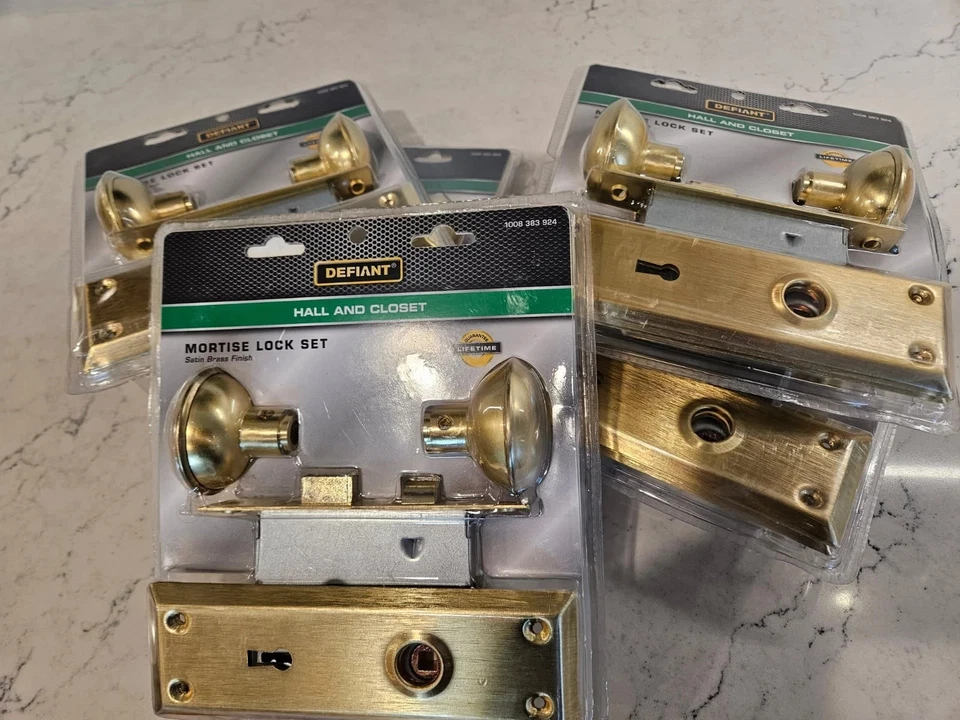 DEFIANT Mortise Lock Set Hall & Closet Door Knob Satin Brass W/Keys 1008383924
