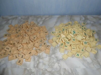 LETTRES DE SCRABBLE  A L'UNITE  ( DIFFERENTES VERSIONS )  POUR COMPLEMENT JEUX ! - Photo 1/3