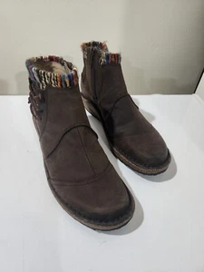 AETREX Size 10 Women’s Brown Wedged Booties Ankle Shoe Zippered Comfortable  - Picture 1 of 7