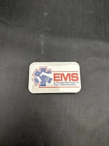Vintage EMS Ambulance Pins EMT Paramedic - Imagen 1 de 2