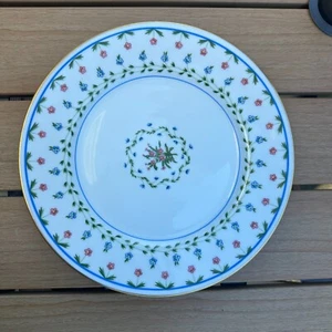 La Fayette by Ceralene Limoges France Porcelain 8-7/8" Dessert Luncheon Plate - Picture 1 of 3