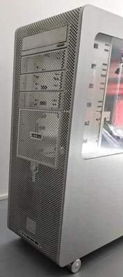 Lian-Li PC-V2000 Plus - case tower in alluminio con 18 hdd e 6 fan Noctua - Immagine 1 di 4