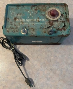 VTG.-Hol-Dem-Electric Fencer-Model 51-Farm Animal Ranch Fence-As-Is/For Parts - Picture 1 of 8