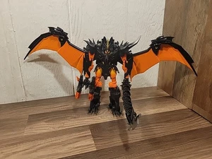 Komplette Beast Fire Predaking Transformers Beast Hunters 2013 Hasbro Figur  - Bild 1 von 6